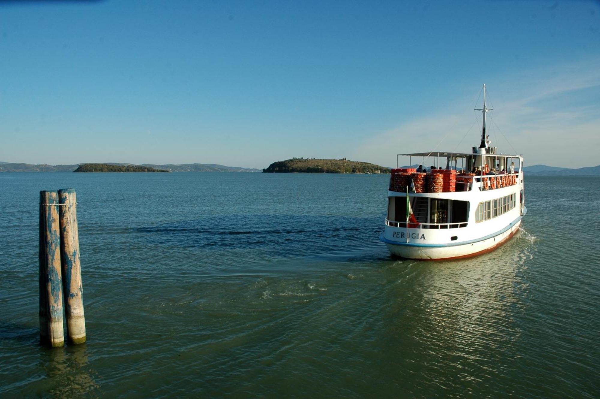 Hotel Aganoor Castiglione del Lago Bagian luar foto