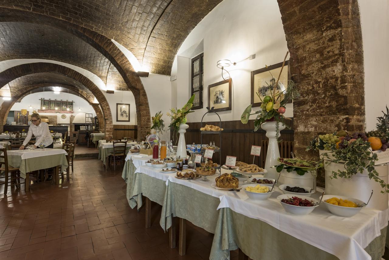 Hotel Aganoor Castiglione del Lago Bagian luar foto