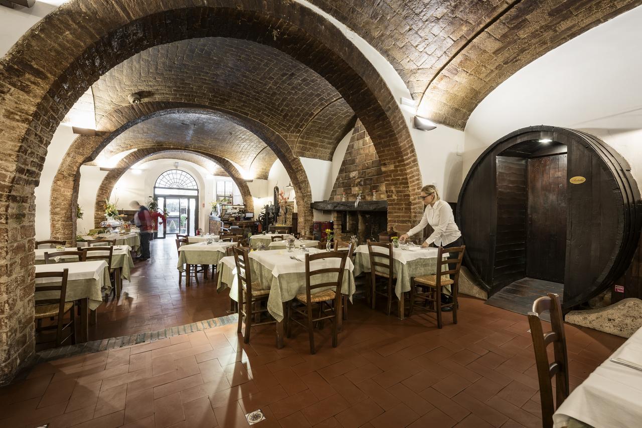 Hotel Aganoor Castiglione del Lago Bagian luar foto